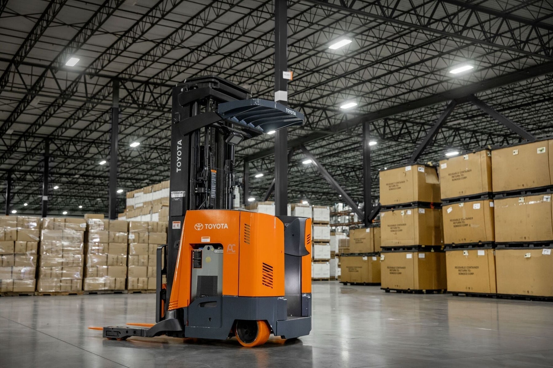 The Power of Reach Trucks: Elevating Your Warehouse Efficiency with Toyota Electric Forklifts