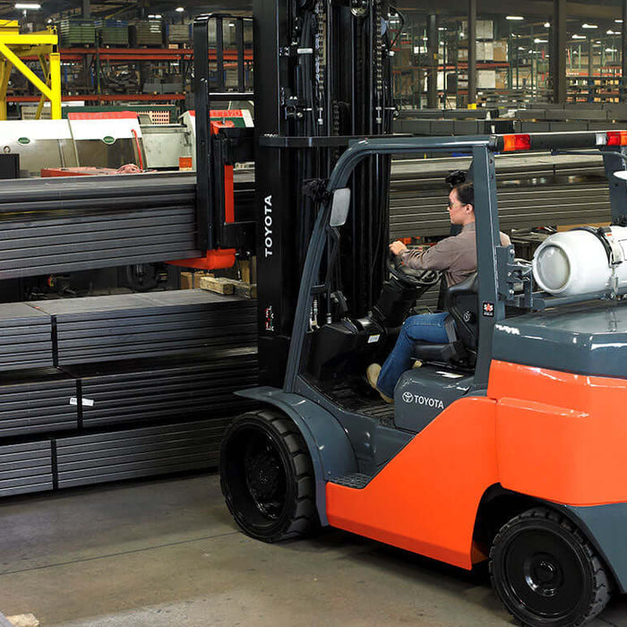 Navigating the Choice Between New and Used Toyota Forklifts