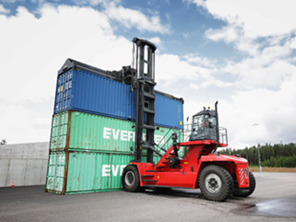 MasonLift Kalmar Loaded Container Handler